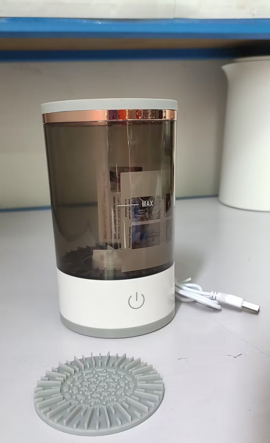 LumiBrush Cleaner