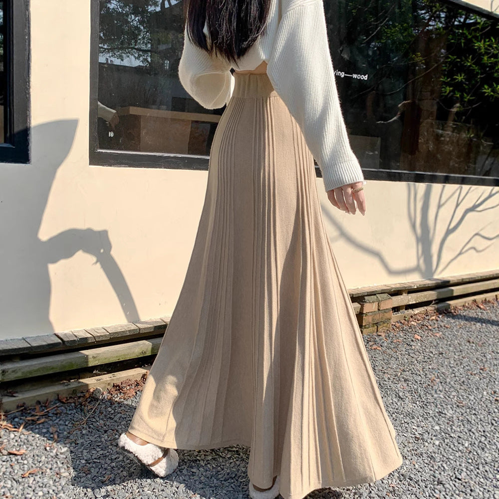 High-waisted Pleated Knit Skirt