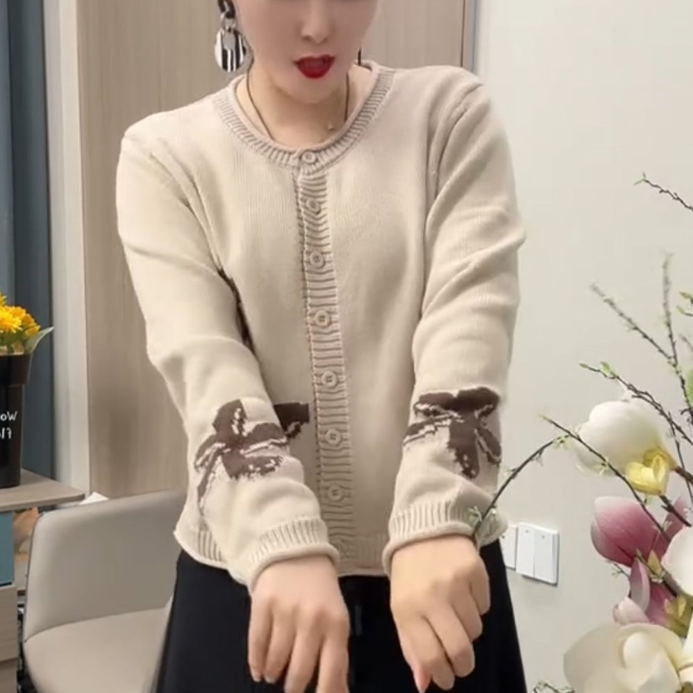 Vintage Floral Round Neck Knit Top