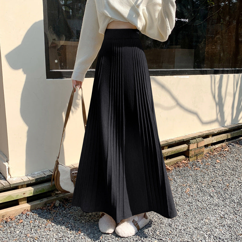 High-waisted Pleated Knit Skirt