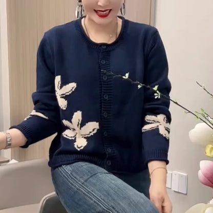 Vintage Floral Round Neck Knit Top