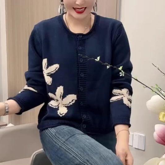 Vintage Floral Round Neck Knit Top