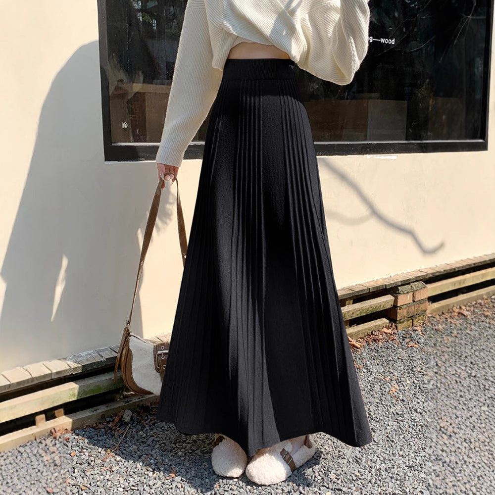 High-waisted Pleated Knit Skirt
